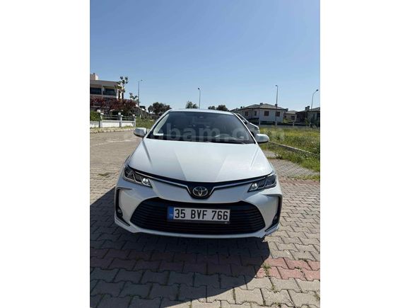 Sahibinden Toyota Corolla 1.8 Hybrid Flame X-Pack 2020 Model 