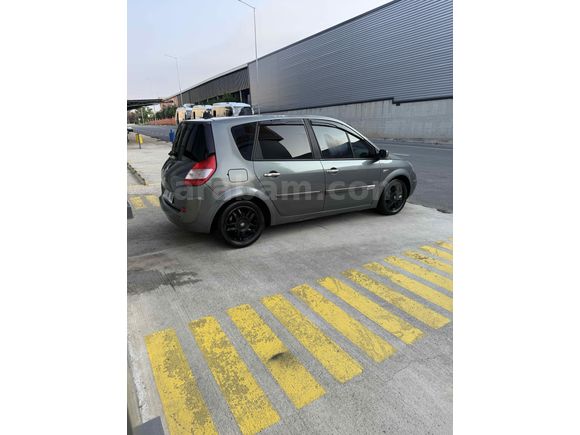 Sahibinden Renault Scenic 1.6 Exception 2005 Model Adana