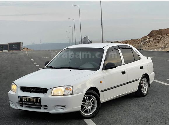 Sahibinden Hyundai Accent 1.3 LX 2002 Model