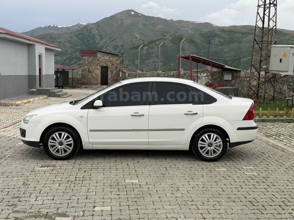 Sahibinden Ford Focus 1.6 Trend 2006 Model 