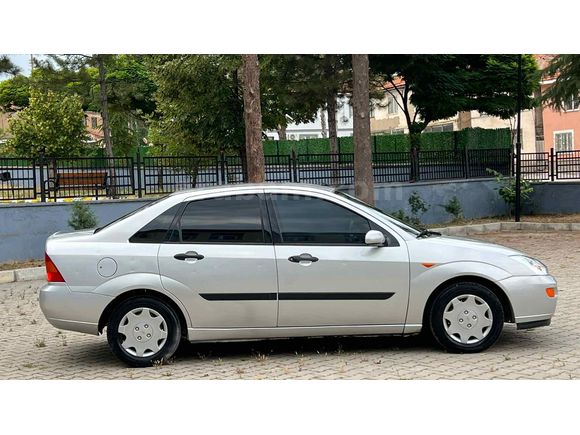 Galeriden Ford Focus 1.6 Ambiente 2000 Model Kütahya