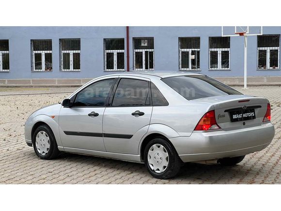 Galeriden Ford Focus 1.6 Ambiente 2000 Model Kütahya