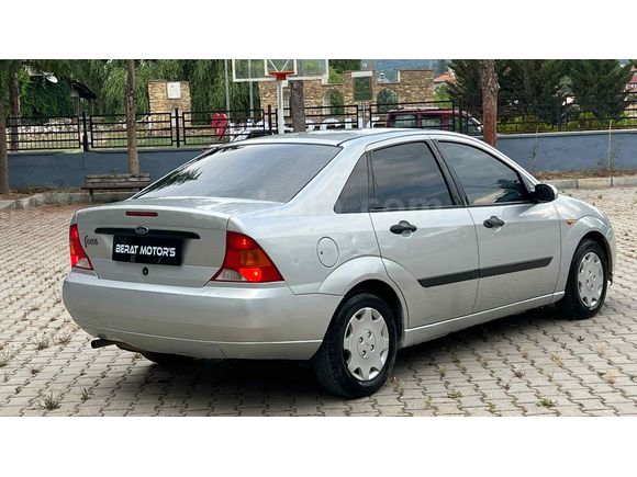 Galeriden Ford Focus 1.6 Ambiente 2000 Model Kütahya