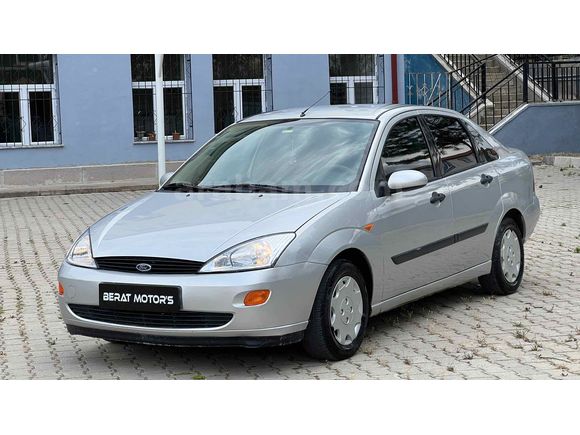Galeriden Ford Focus 1.6 Ambiente 2000 Model Kütahya