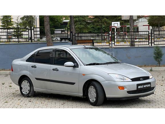Galeriden Ford Focus 1.6 Ambiente 2000 Model Kütahya