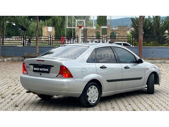 Galeriden Ford Focus 1.6 Ambiente 2000 Model Kütahya