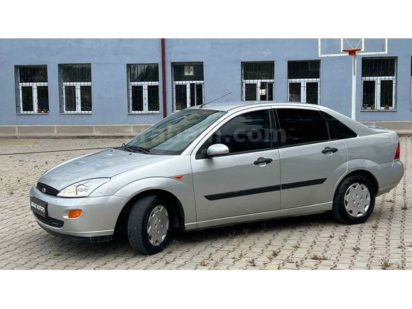 Galeriden Ford Focus 1.6 Ambiente 2000 Model Kütahya