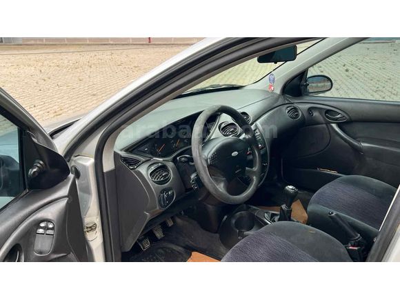 Galeriden Ford Focus 1.6 Ambiente 2000 Model Kütahya