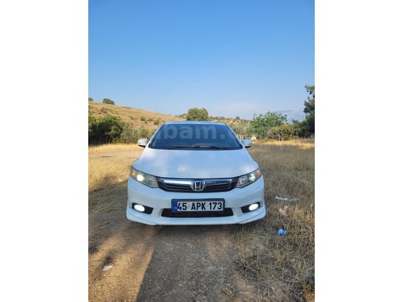 Sahibinden Honda Civic 1.6i VTEC Eco Elegance 2013 Model