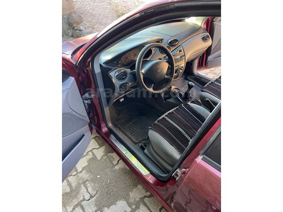 Sahibinden Ford Focus 1.6 Ghia 2000 Model 