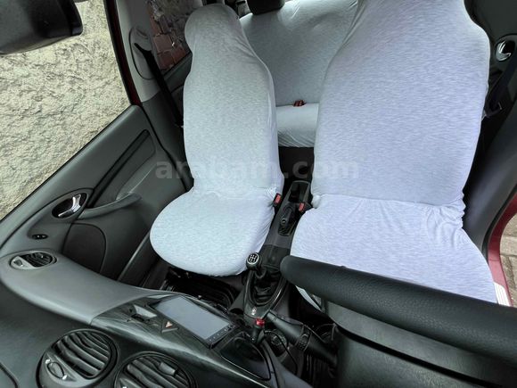 Sahibinden Ford Focus 1.6 Ghia 2000 Model 