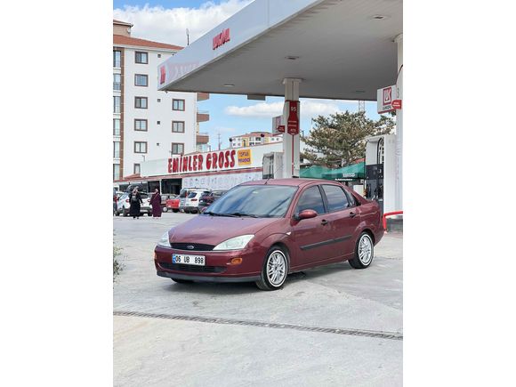 Sahibinden Ford Focus 1.6 Ghia 2000 Model 
