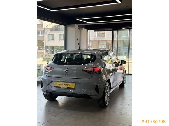 2025 MODEL 7.000KM DE NOKTA HATASIZ EVOLOTİON CLİO GSR2 GÜVENLİK