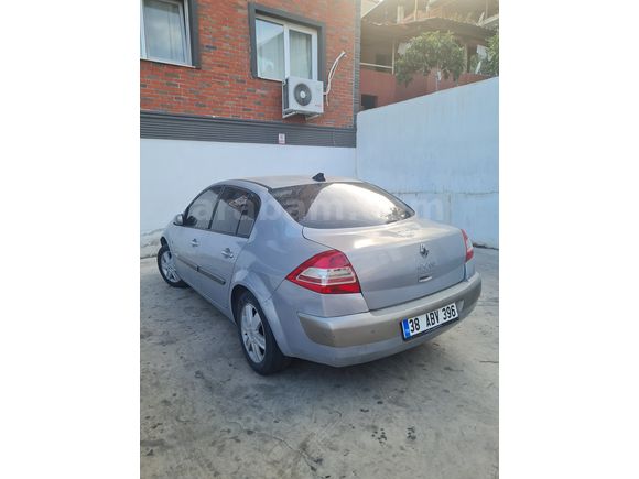 Sahibinden Renault Megane 1.6 Dynamique 2004 Model