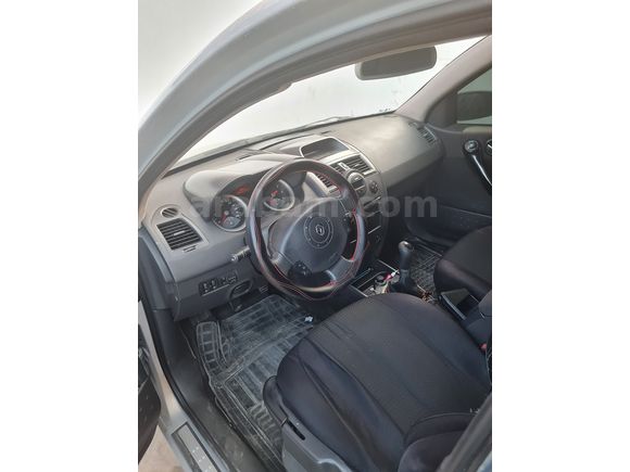 Sahibinden Renault Megane 1.6 Dynamique 2004 Model