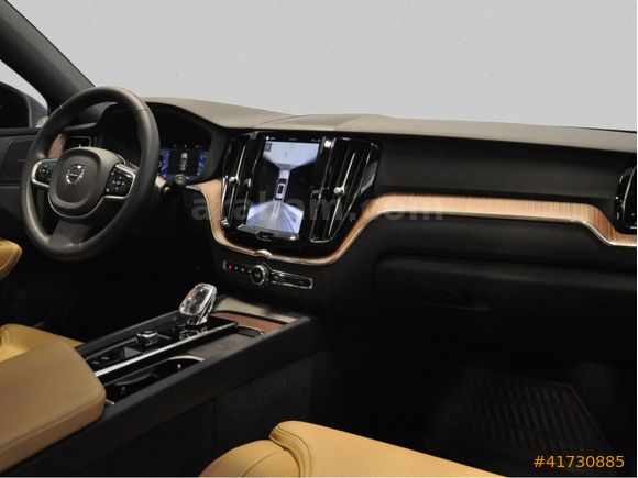 OTOMOL MERTER 2024 VOLVO XC60 2.0 B5 PLUS DARK