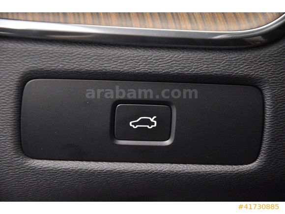 OTOMOL MERTER 2024 VOLVO XC60 2.0 B5 PLUS DARK