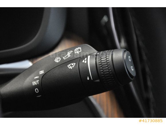 OTOMOL MERTER 2024 VOLVO XC60 2.0 B5 PLUS DARK