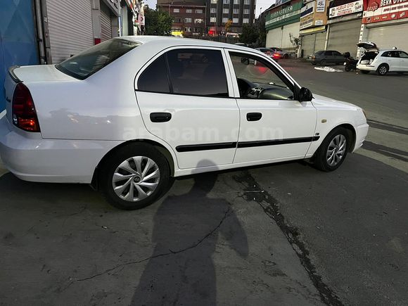 Sahibinden Hyundai Accent 1.5 CRDi Admire 2004 Model 