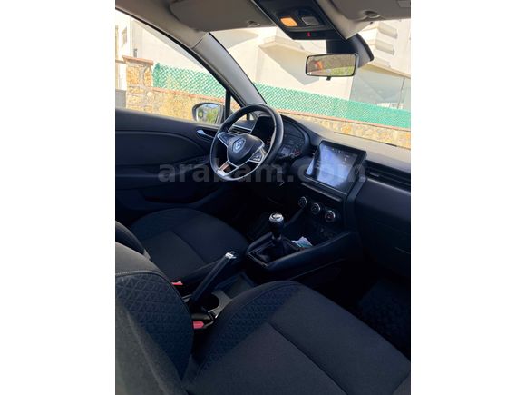Sahibinden Renault Clio 1.0 TCe Touch 2023 Model 