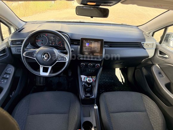 Sahibinden Renault Clio 1.0 TCe Touch 2023 Model 