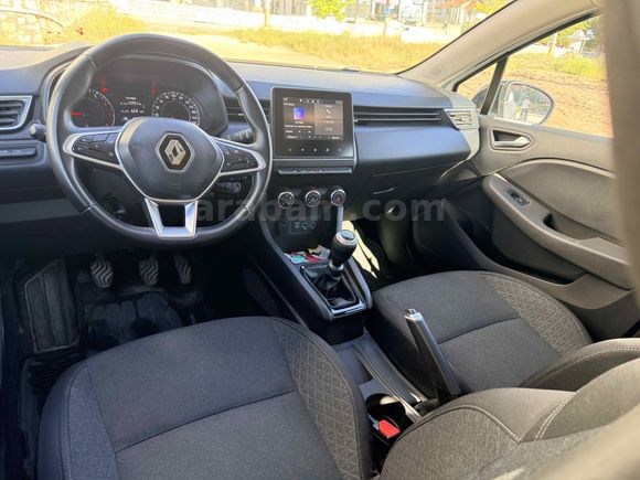 Sahibinden Renault Clio 1.0 TCe Touch 2023 Model 