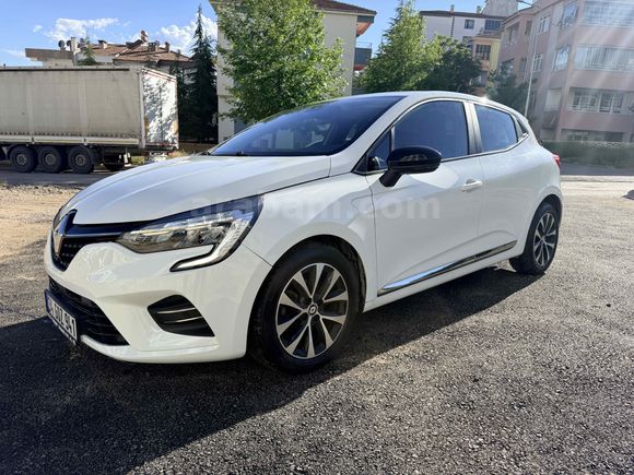 Sahibinden Renault Clio 1.0 TCe Touch 2023 Model 