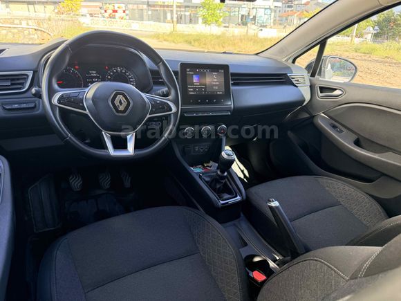 Sahibinden Renault Clio 1.0 TCe Touch 2023 Model 