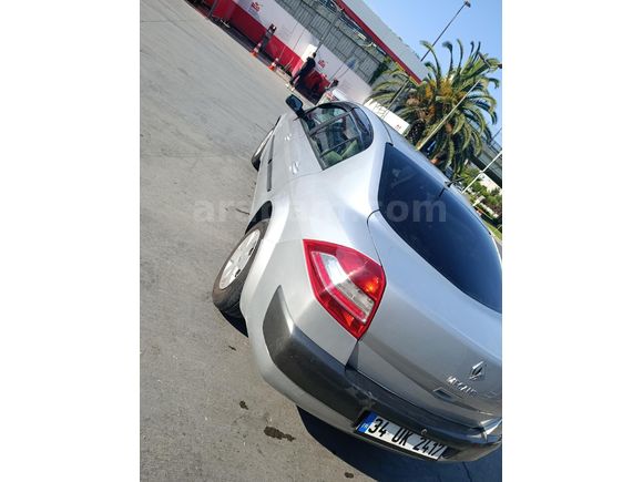 Değişensiz Megane 2 1.5 dCi Expression 2008 Model  280.000 km Gri