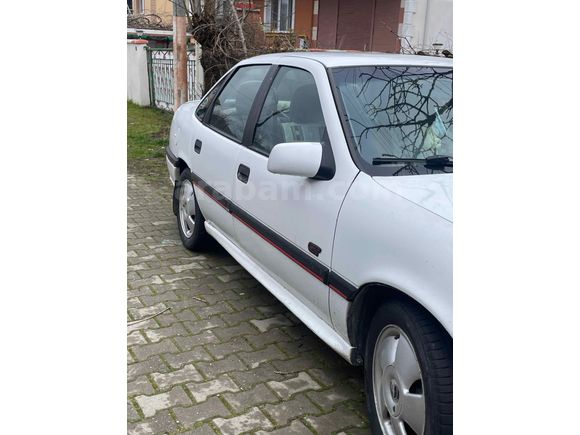 Sahibinden Opel Vectra 2.0 GT 1995 Model 