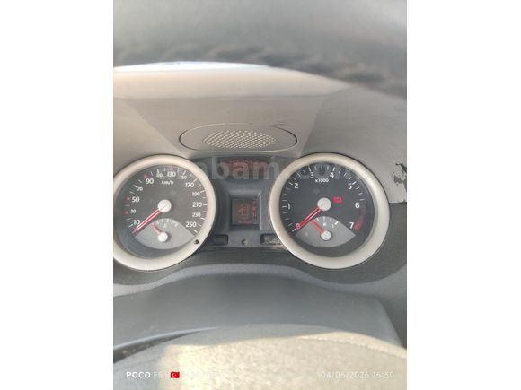 Sahibinden Renault Megane 1.6 Dynamique 2004 Model