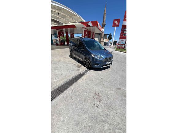 2022 model Ford Courier mavi 57.500 km’de