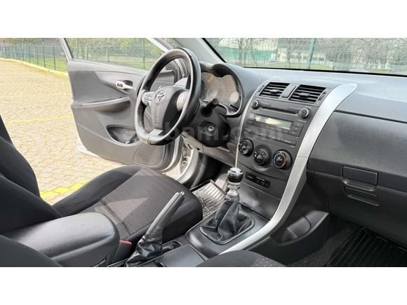 2011. COROLLA 1.33 COMFORT 136 BN KM