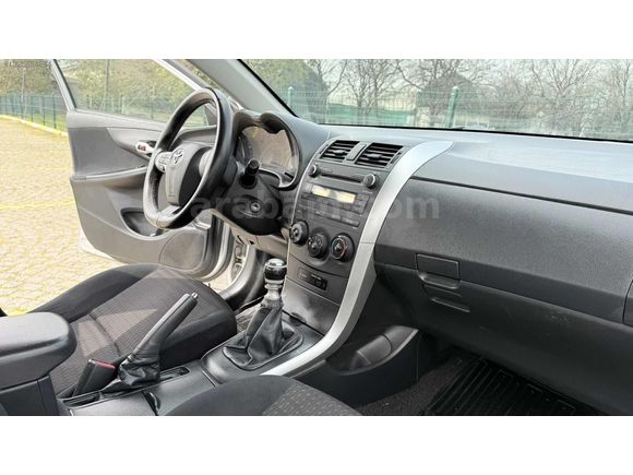 2011. COROLLA 1.33 COMFORT 136 BN KM