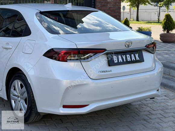 2024 COROLLA 1.5 VİSİON 14 BİN KM SERVİS BAKIMLI GARANTİ
