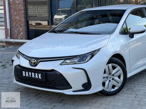 2024 COROLLA 1.5 VİSİON 14 BİN KM SERVİS BAKIMLI GARANTİ