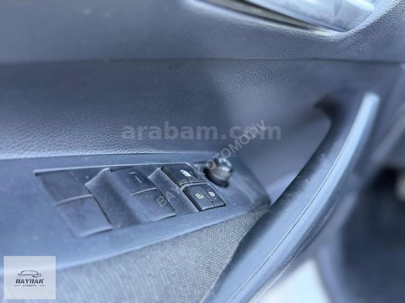 2024 COROLLA 1.5 VİSİON 14 BİN KM SERVİS BAKIMLI GARANTİ