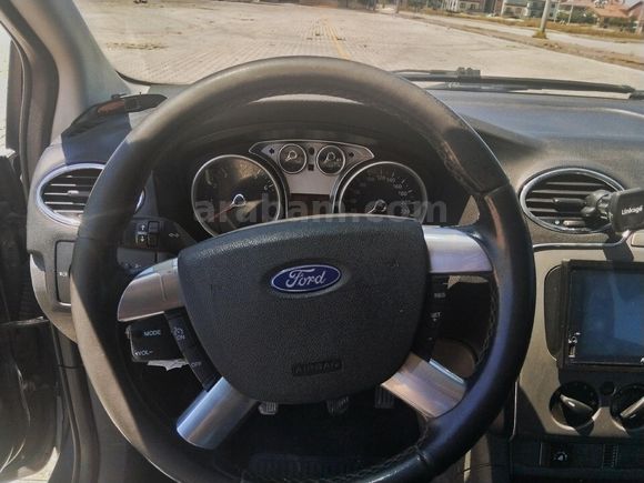 Sahibinden Ford Focus 1.6 Ti-VCT Collection 2010 Model