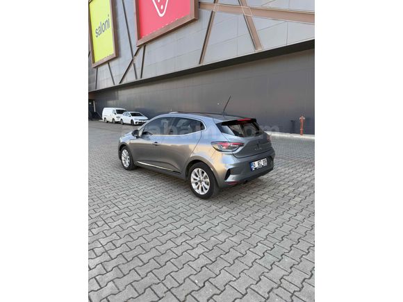 Galeriden Renault Clio 1.0 TCe Evolution 2024 Model Bursa