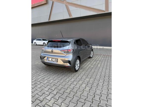 Galeriden Renault Clio 1.0 TCe Evolution 2024 Model Bursa