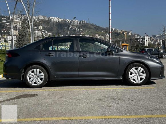 2023 MODEL 66.000 KM'DE COROLLA 1.5 VİSİON HATA BOYA TRAMER YOK
