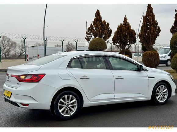 2017 1.5 DCi TOUCH RENAULT MEGANE