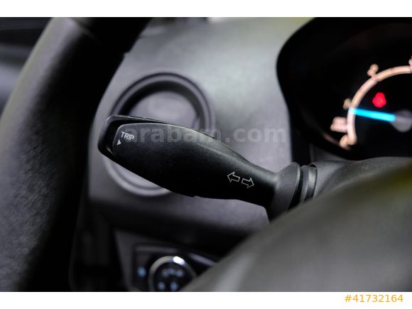 Burak'tan 145.000 TL Peşinat Fırsatı İle Ford CourierVan 1.5TDCİ