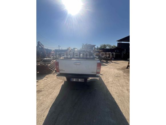 Sahibinden Isuzu D-Max 2.5 4x4 LTD 2015 Model 