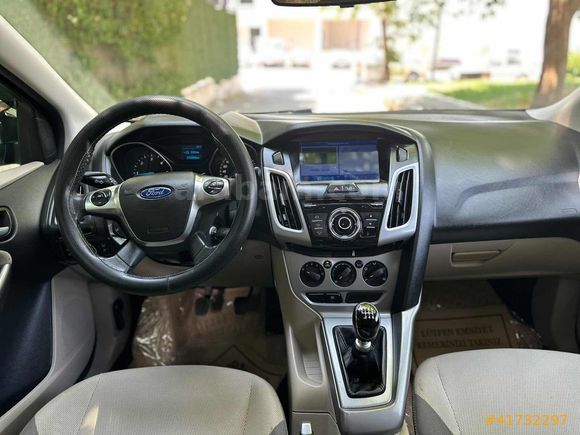 2013 FORD FOCUS 1,6TDCİ TREND-X 172,000KM EMSALSİZ