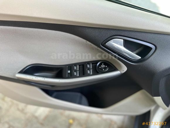 2013 FORD FOCUS 1,6TDCİ TREND-X 172,000KM EMSALSİZ