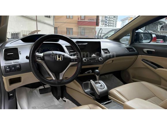 TEMİZ-ORJİNAL-DERİ KOLTUK-HONDA CİVİC
 