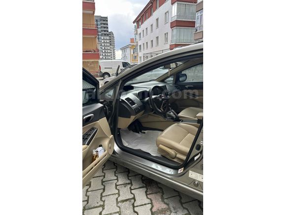 TEMİZ-ORJİNAL-DERİ KOLTUK-HONDA CİVİC
 