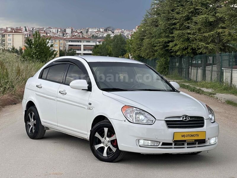 Galeriden Hyundai Accent Era 1.5 CRDi-VGT Team 2007 Model Eskişehir 274.000 km Beyaz