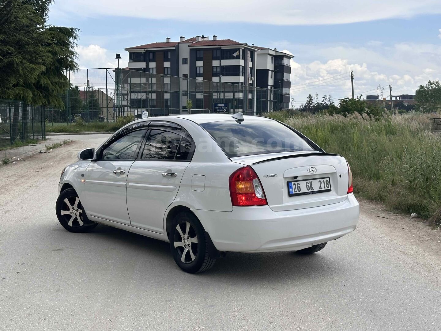 Galeriden Hyundai Accent Era 1.5 CRDi-VGT Team 2007 Model Eskişehir 274.000 km Beyaz 3